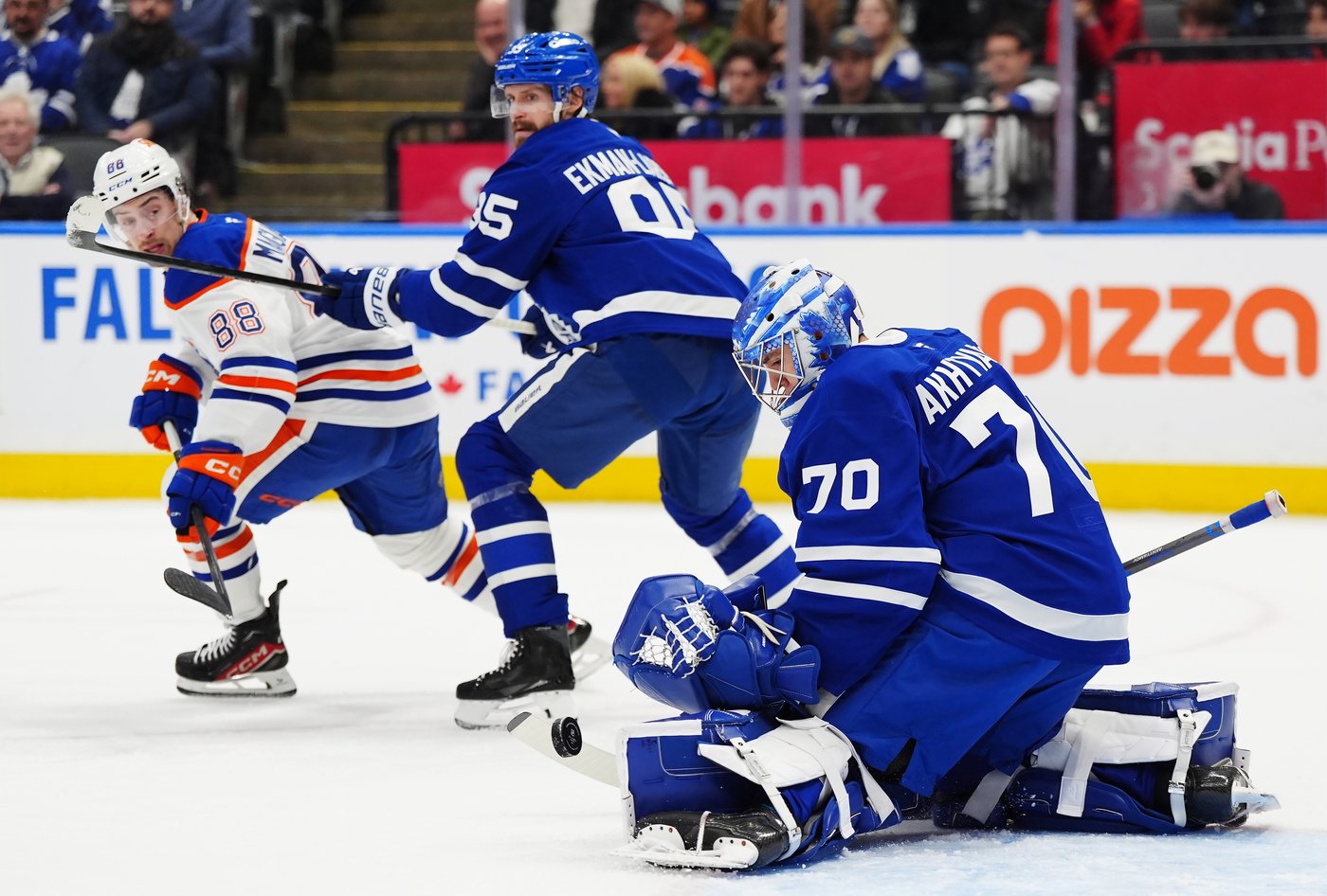 Toronto Maple Leafs sign goaltender Artur Akhtyamov to three-year contract extension | iNFOnews.ca