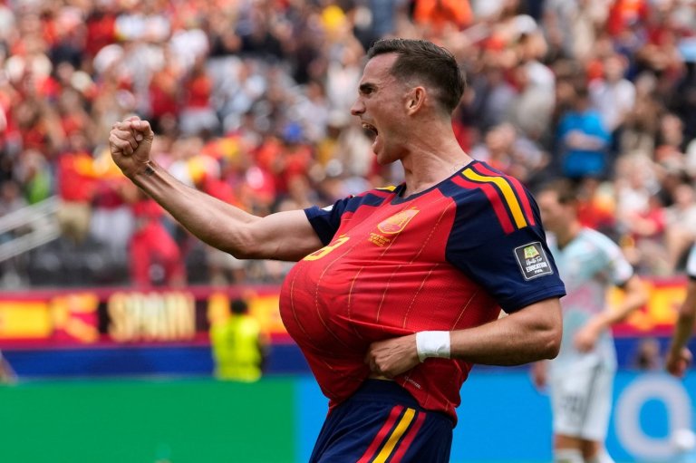 World Cup quarterfinal between Spain and Belgium, in photos | iNFOnews.ca
