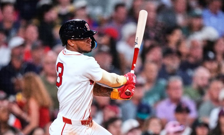 Red Sox place OF Rafaela on 10-day IL with quadriceps strain | iNFOnews.ca