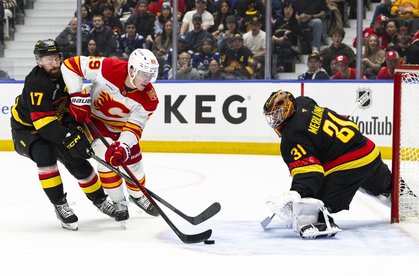 Goaltender Leevi Merilainen makes good on chance with Canucks in win | iNFOnews.ca