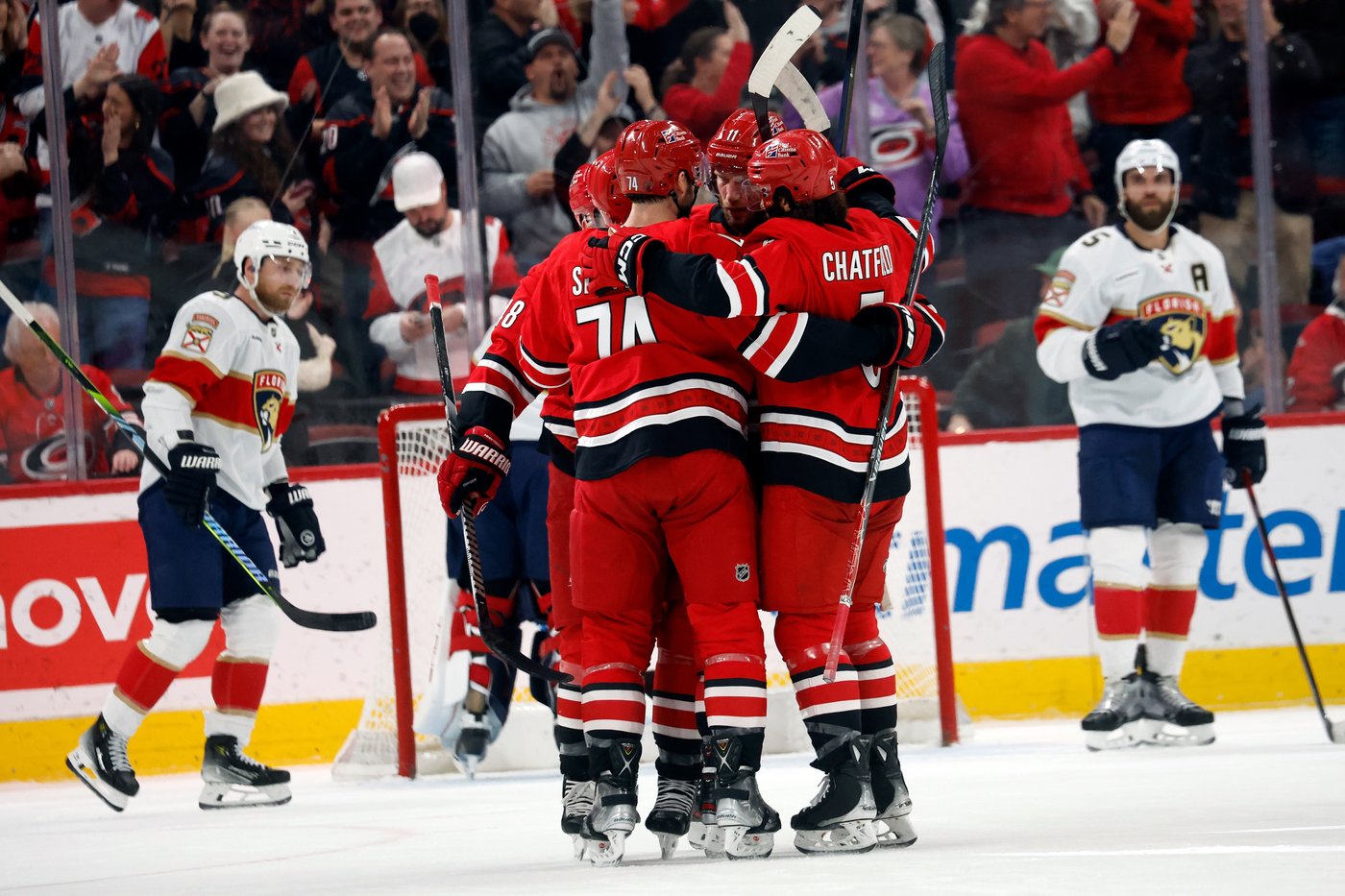 Ehlers' hat trick leads Hurricanes to 9-1 rout of Panthers | iNFOnews.ca