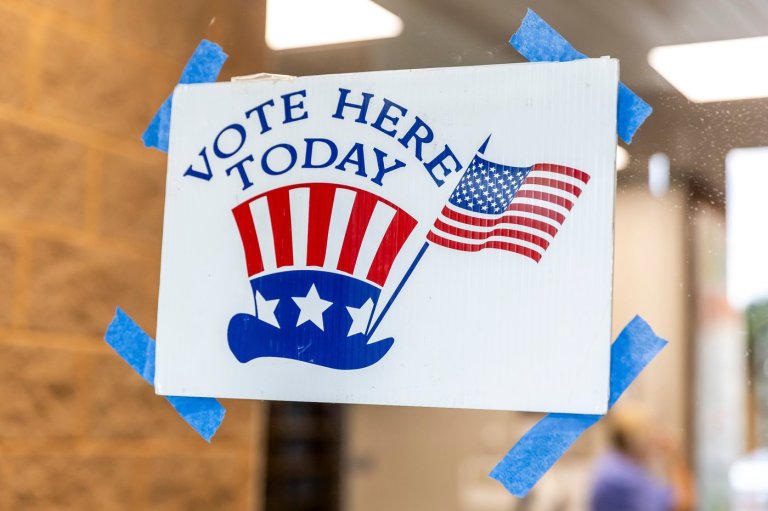 The Latest: Michigan Democratic Senate primary is test between progressives and the establishment | iNFOnews.ca