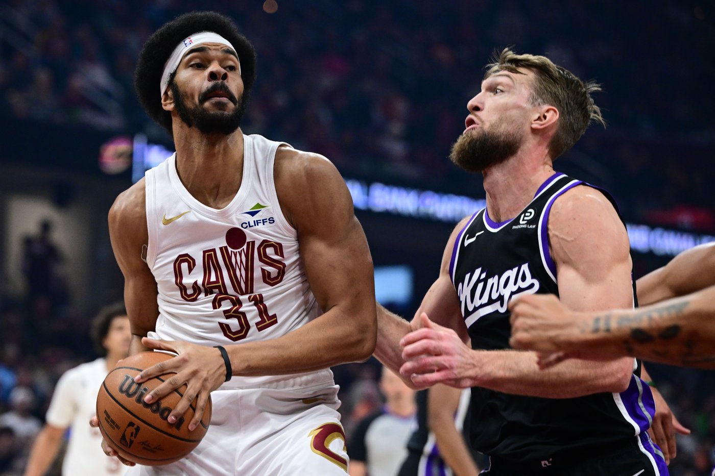 Mitchell scores 33 points, Mobley adds 29 and 13 boards to pace Cavaliers to 123-118 win over Kings | iNFOnews.ca