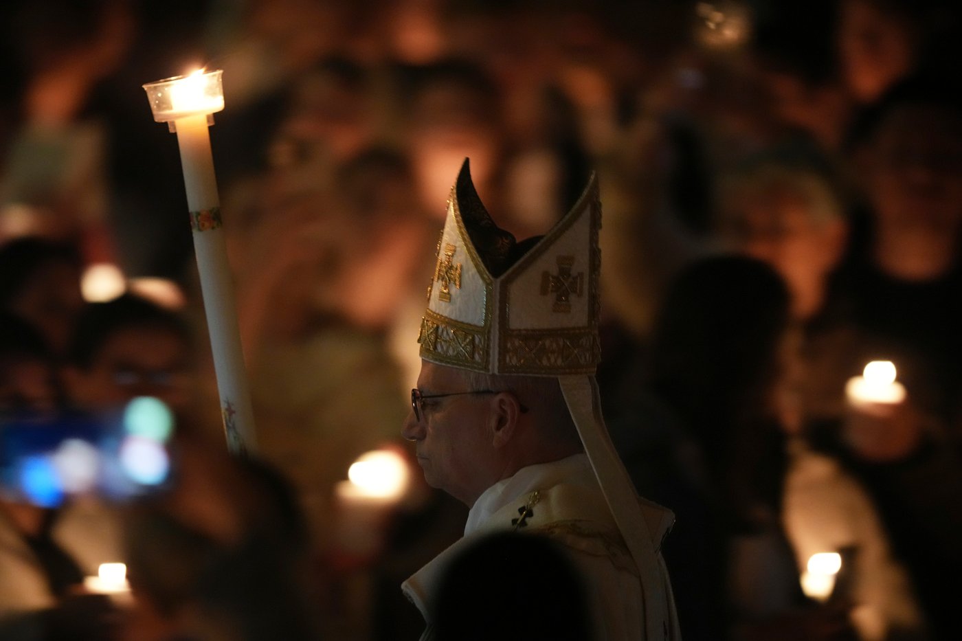 Pope Leo XIV celebrates first Easter vigil, calls for harmony and peace in a world torn by war | iNFOnews.ca