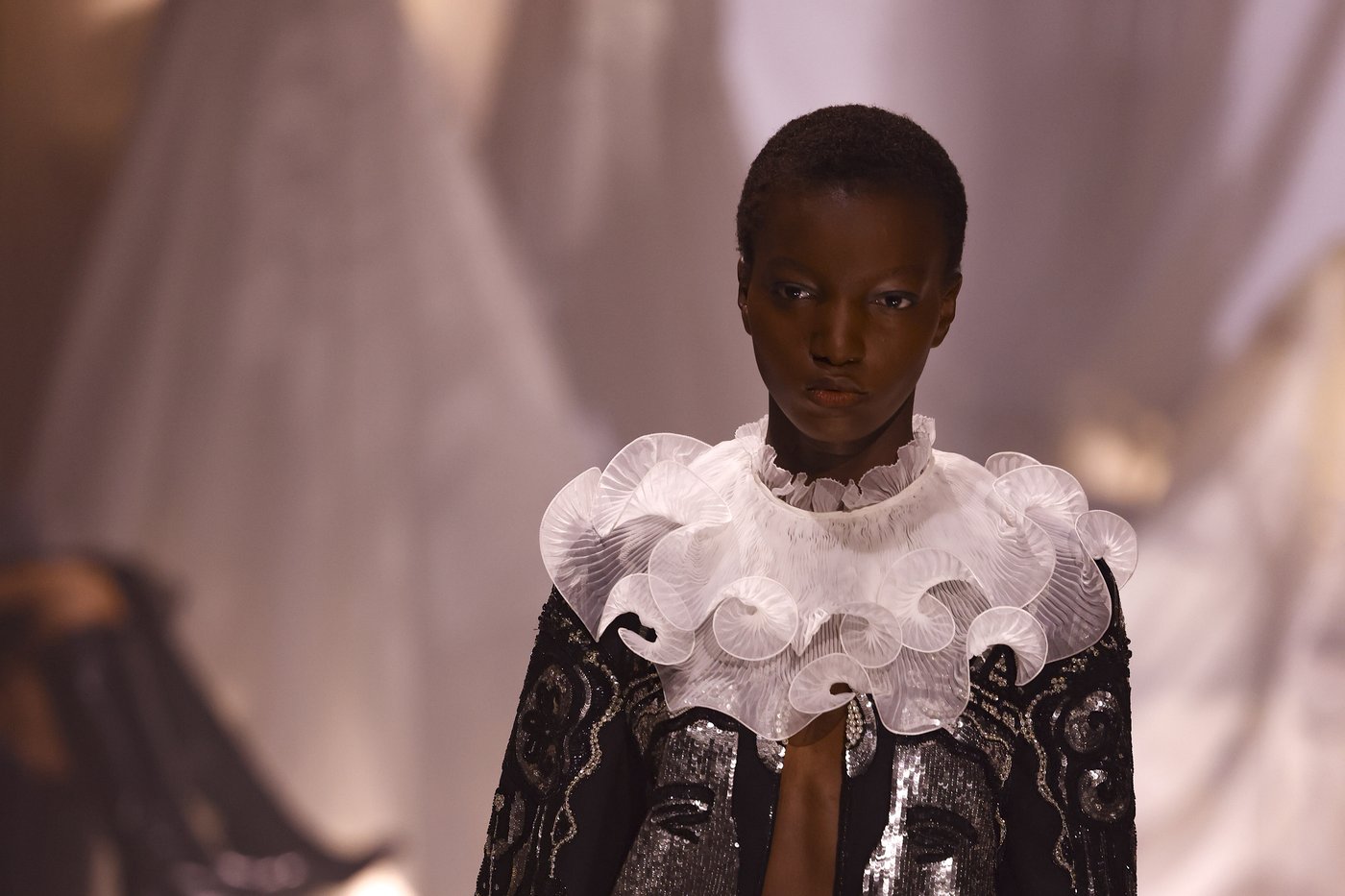 Valentino's new designer puts on maximalist Paris ready-to-wear debut | iNFOnews.ca