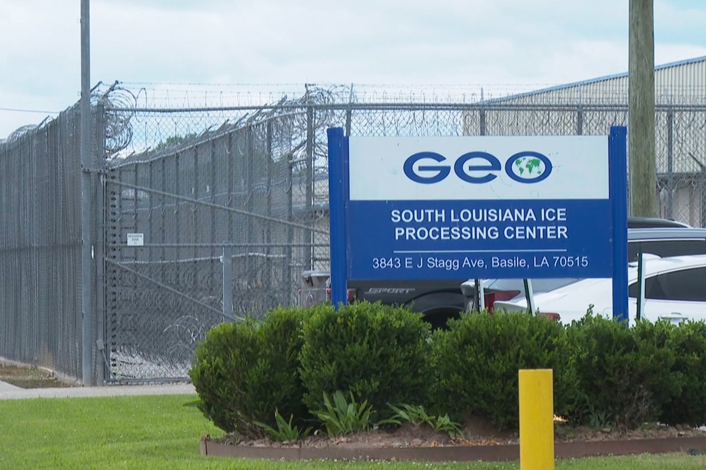 Immigrant rights group calls for removing pregnant women from detention | iNFOnews.ca