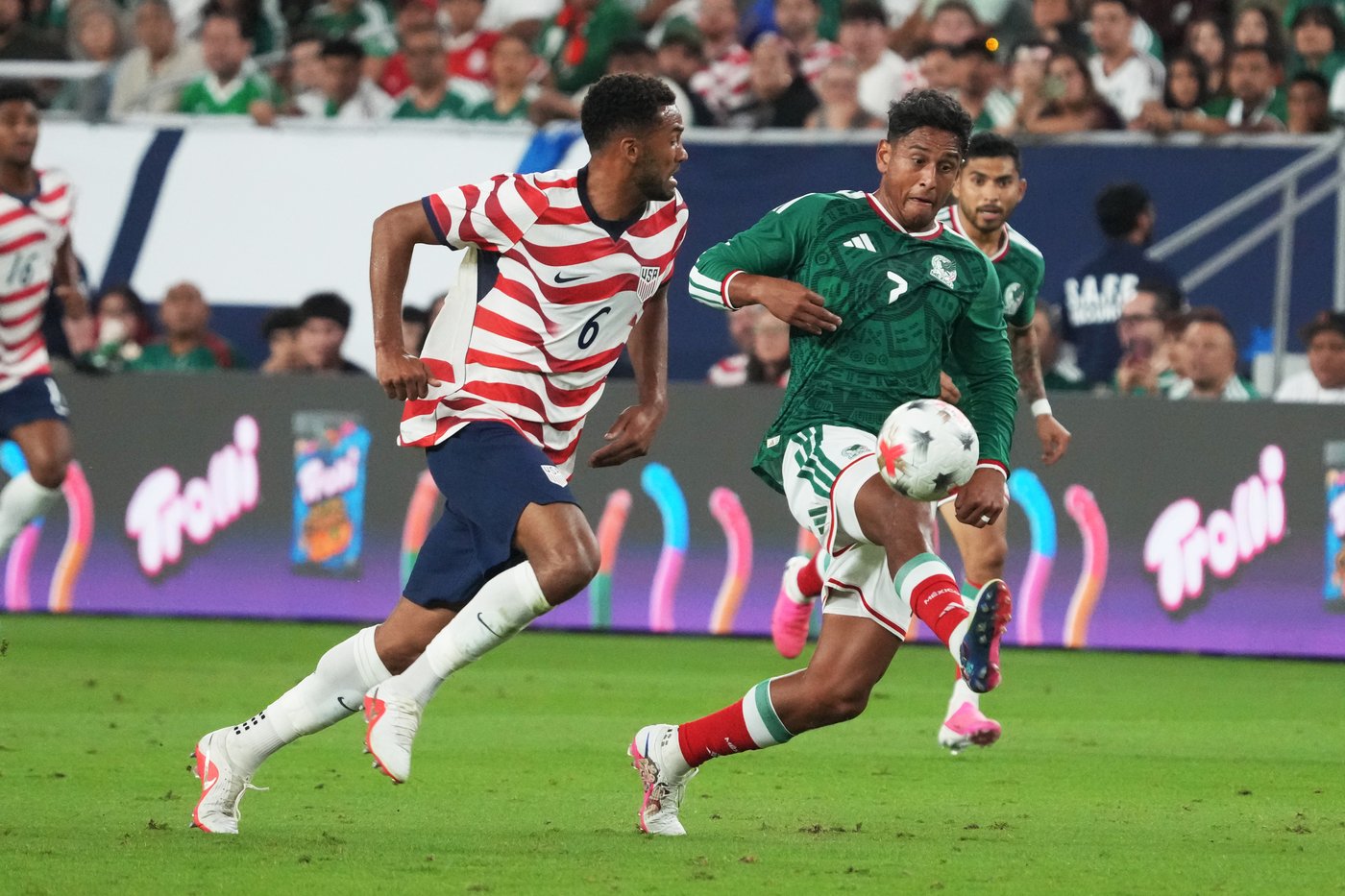 Cavan Sullivan -- just 17 years old -- becomes youngest USMNT player to score in 3-0 win vs. Mexico | iNFOnews.ca Cavan Sullivan -- just 17 years old -- becomes youngest USMNT player to score in 3-0 win vs. Mexico | iNFOnews.ca
