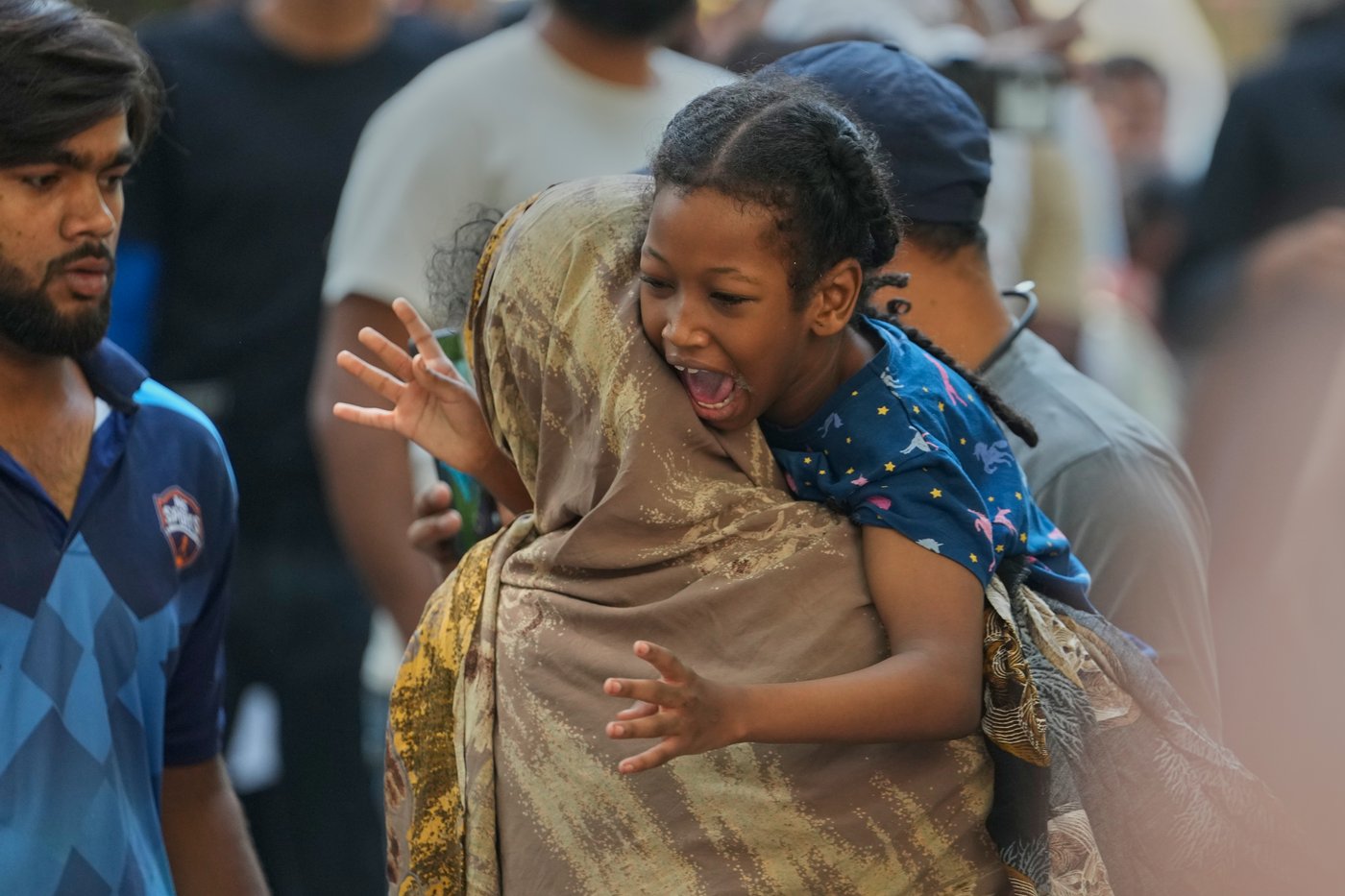 Photos show rescue efforts and aftermath of New Delhi building fire | iNFOnews.ca