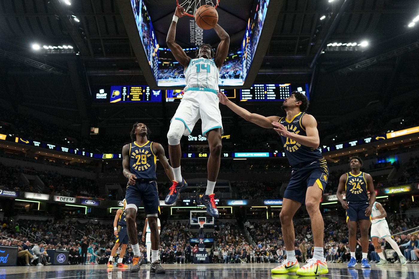 Knueppel breaks rookie 3-point season record in Hornets' romp over Pacers | iNFOnews.ca Knueppel breaks rookie 3-point season record in Hornets' romp over Pacers | iNFOnews.ca
