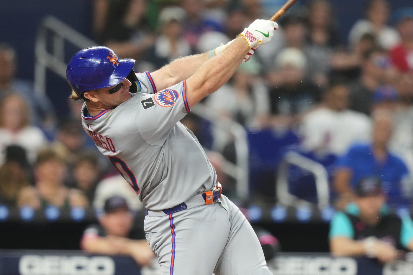 Alonso and Holmes lead Mets past Marlins 5-0 to push NL wild-card race to final day of season | iNFOnews.ca