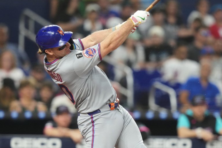 Alonso and Holmes lead Mets past Marlins 5-0 to push NL wild-card race to final day of season | iNFOnews.ca
