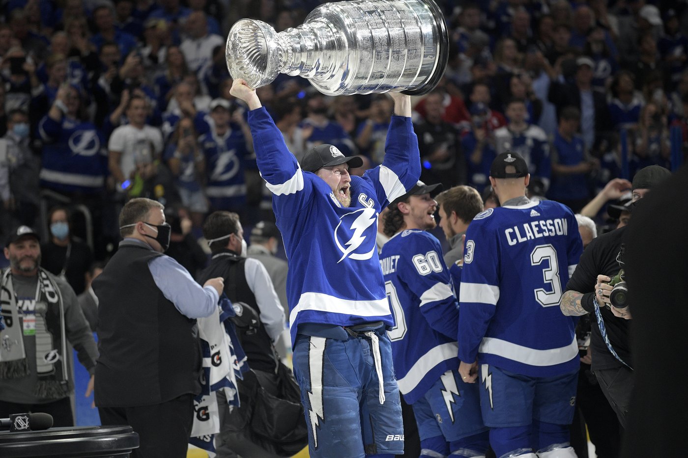 'Pretty surreal': Stamkos still filling the net and climbing NHL's all-time goal list | iNFOnews.ca 'Pretty surreal': Stamkos still filling the net and climbing NHL's all-time goal list | iNFOnews.ca