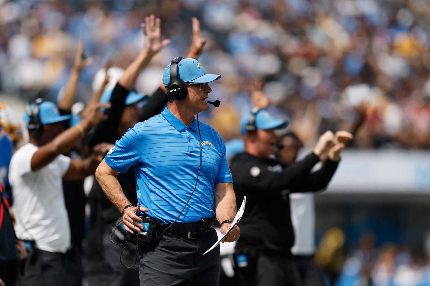 Cardinals beat Chargers 26-14 as Mike LaFleur wins his head coaching debut | iNFOnews.ca Cardinals beat Chargers 26-14 as Mike LaFleur wins his head coaching debut | iNFOnews.ca