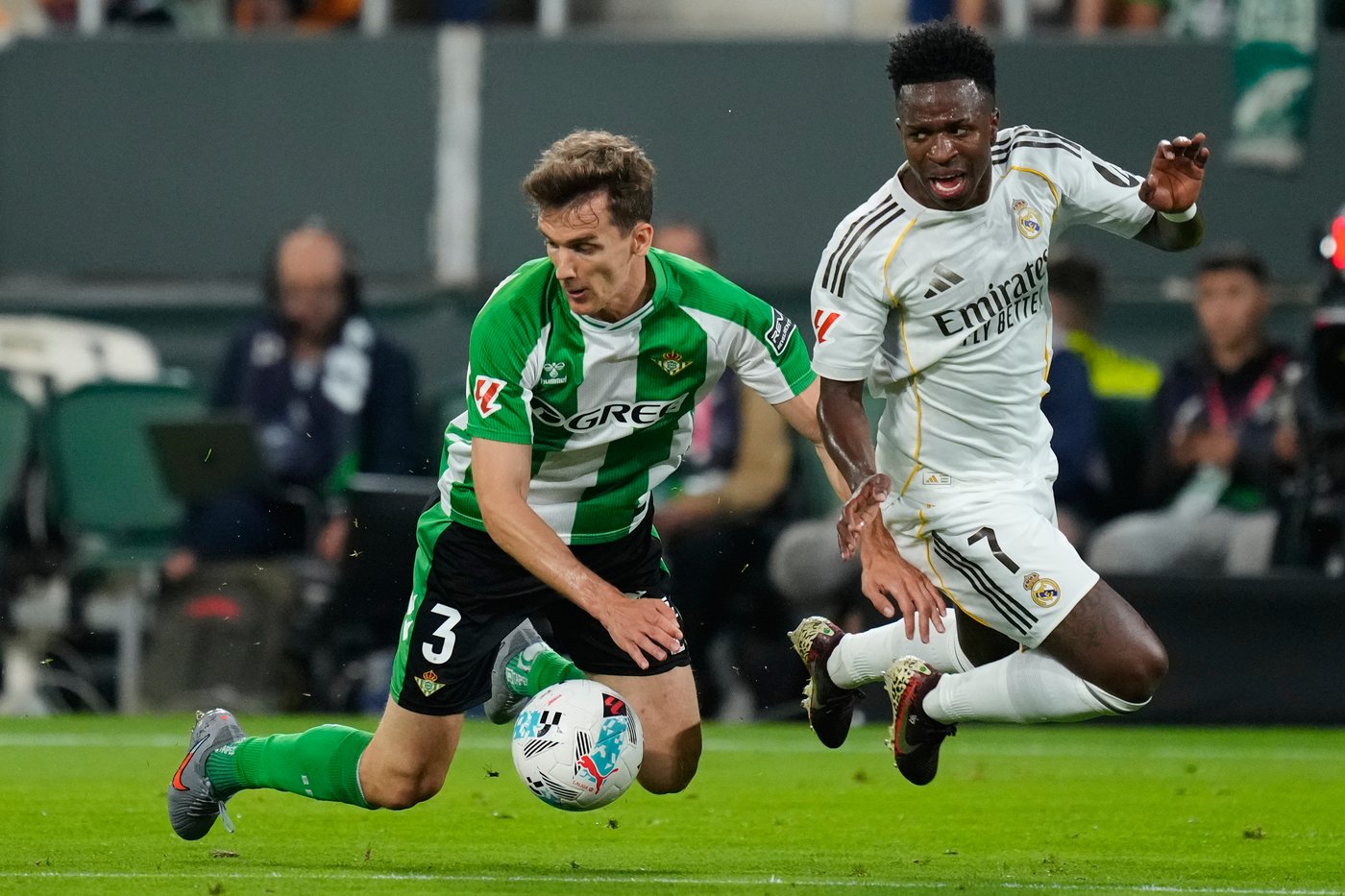 Betis equalizes in stoppage time and deals blow to Real Madrid slim title hopes | iNFOnews.ca Betis equalizes in stoppage time and deals blow to Real Madrid slim title hopes | iNFOnews.ca