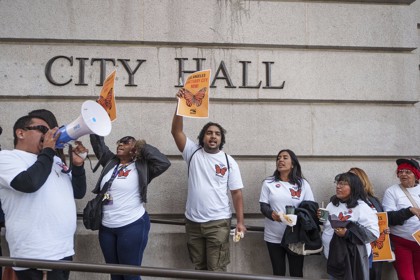 LA enacts sanctuary city ordinance to prepare for potential mass deportations under Trump | iNFOnews.ca LA enacts sanctuary city ordinance to prepare for potential mass deportations under Trump | iNFOnews.ca