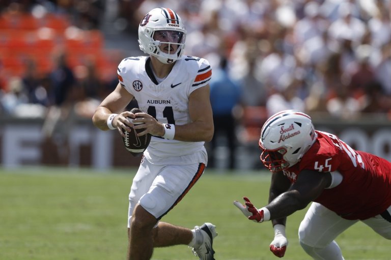 Jackson Arnold accounts for 3 TDs, No. 24 Auburn beats South Alabama 31-15 | iNFOnews.ca