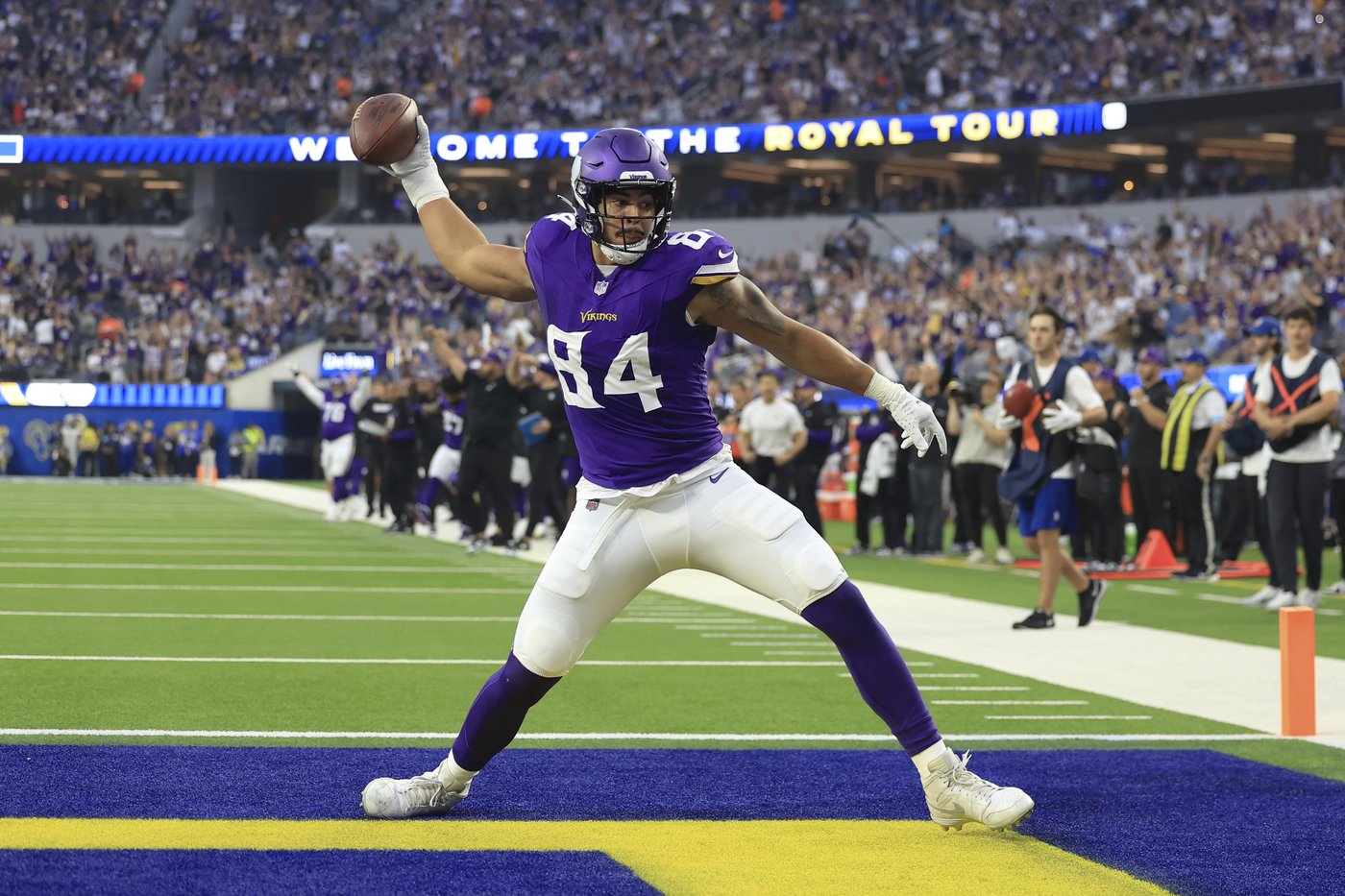 Vikings love to tout tight end Josh Oliver, despite his unglamorous run-blocking role | iNFOnews.ca