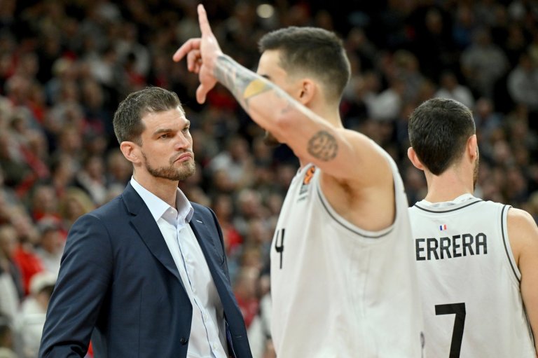 Tiago Splitter named interim coach of Blazers with Chauncey Billups on leave after indictment | iNFOnews.ca