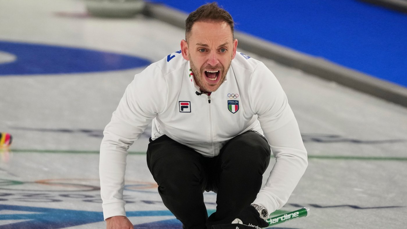 Alpine moves to top of the table after first-ever Rock League sweep | iNFOnews.ca