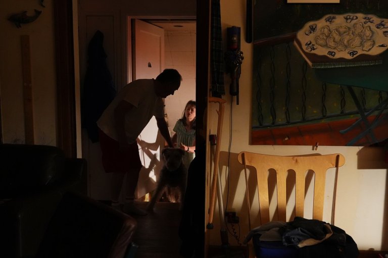 Photos show Mary E. Brunkow waking up to the news she is a Nobel winner in medicine | iNFOnews.ca