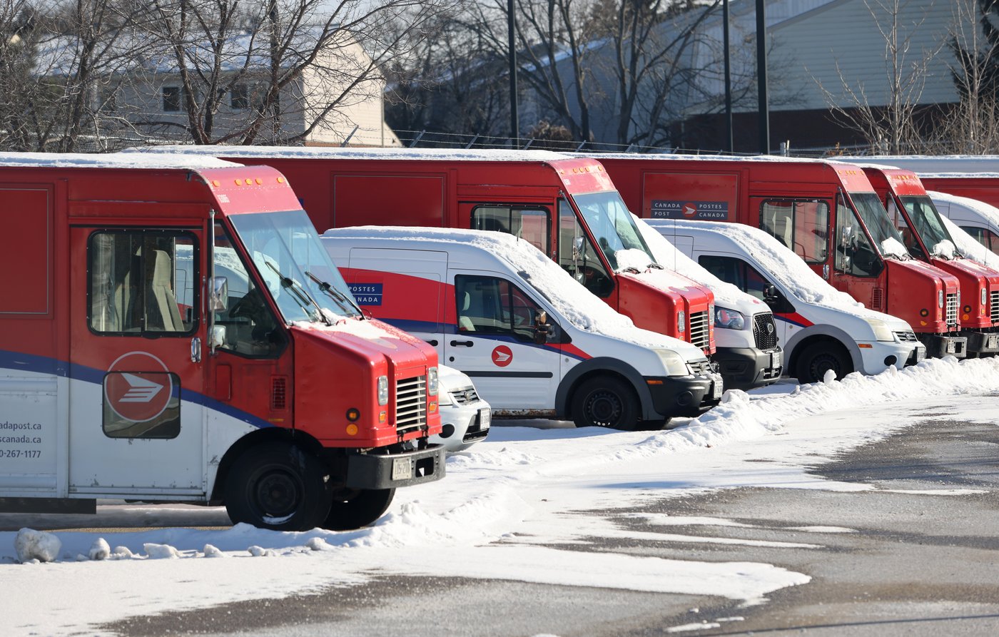 Canada Post says workers to return Tuesday after labour board ruling | iNFOnews.ca