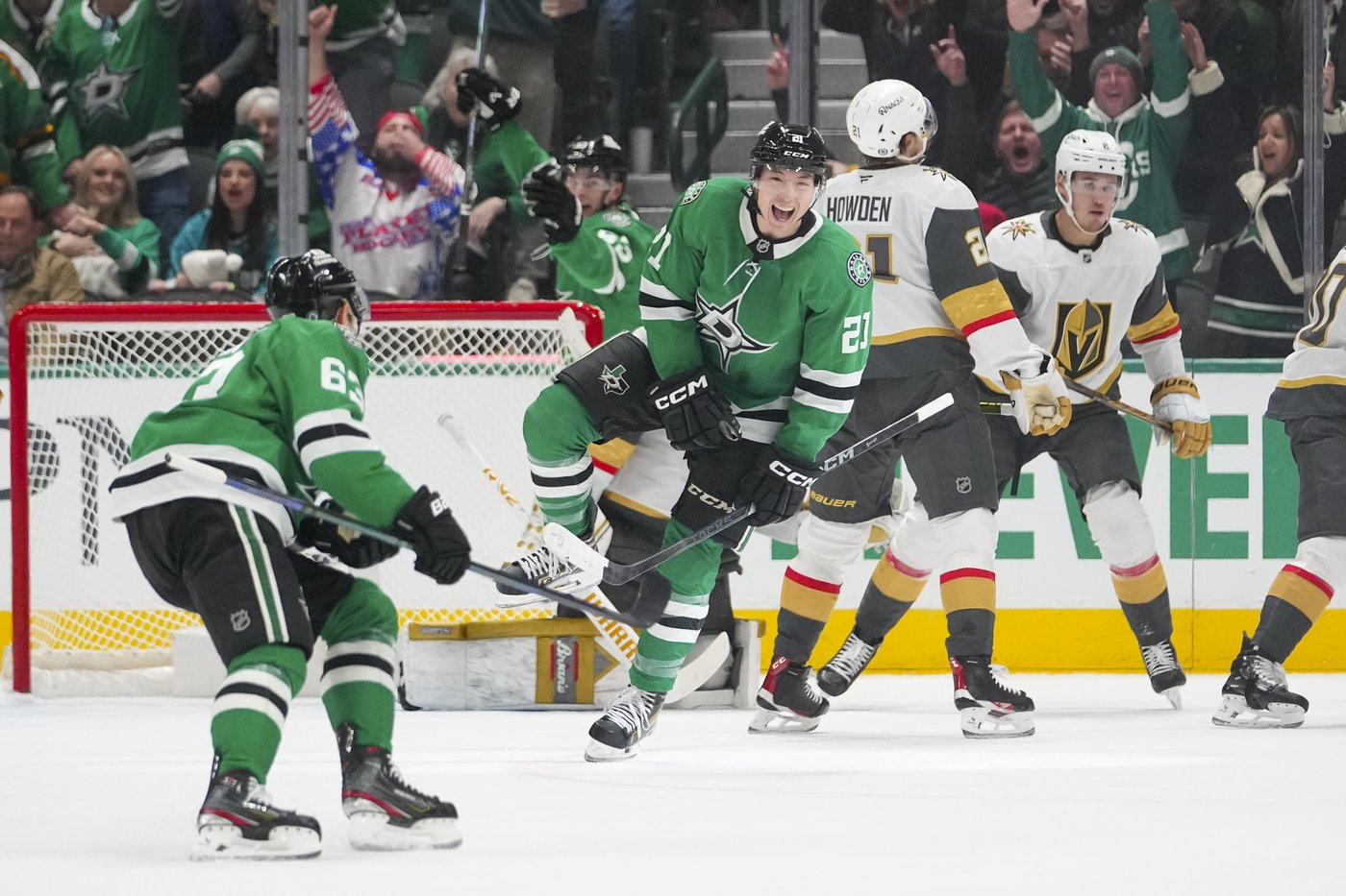 Stars defeat Golden Knights 4-3, Robertson scores twice | iNFOnews.ca Stars defeat Golden Knights 4-3, Robertson scores twice | iNFOnews.ca
