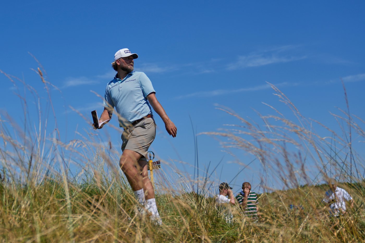 'Sorry, Mum': Cigarette smoker Dan Brown lights up British Open with another strong first round | iNFOnews.ca 'Sorry, Mum': Cigarette smoker Dan Brown lights up British Open with another strong first round | iNFOnews.ca