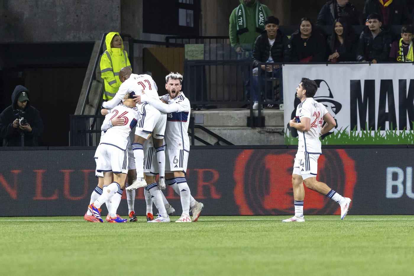 Vancouver's Ryan Gauld becomes the 3rd player with 4 goal contributions in an MLS playoff game | iNFOnews.ca
