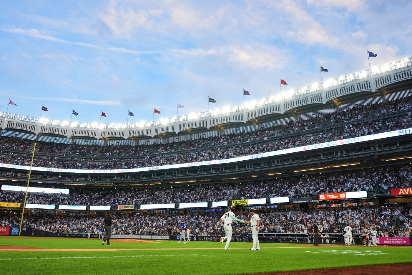 Jones hits 2-run HR as Yankees beat Blue Jays 3-1 for 5th straight win | iNFOnews.ca