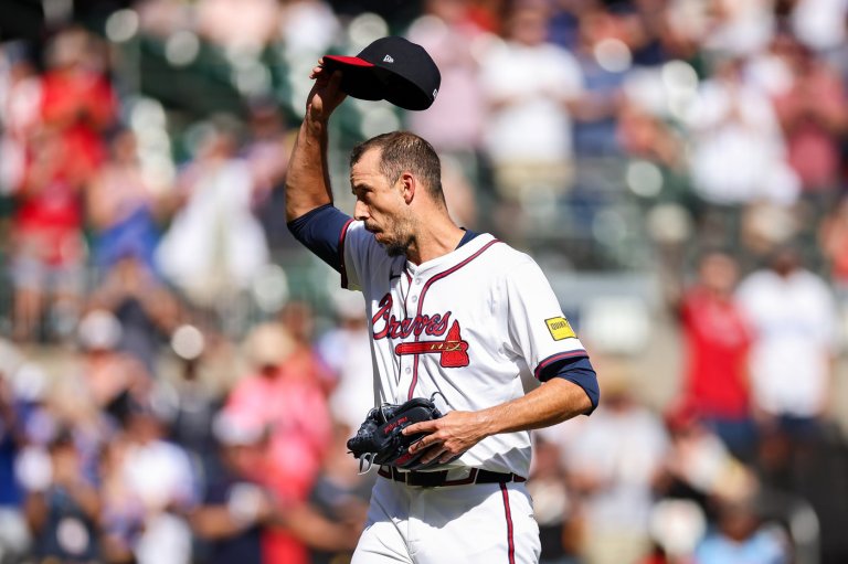 Braves pitcher Charlie Morton gets standing ovation after potential final MLB start | iNFOnews.ca