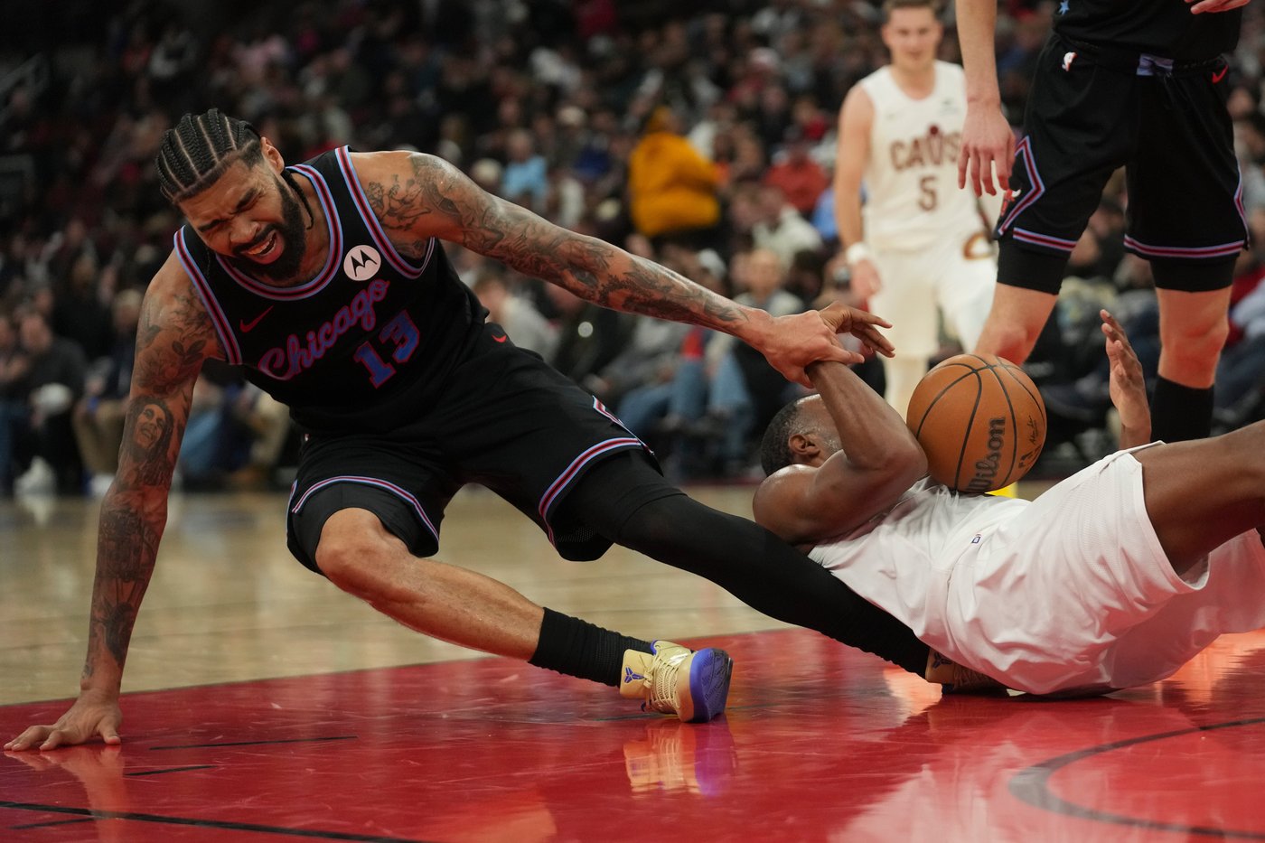 James Harden scores 36 as Cavaliers hang on to beat Bulls 115-110 with Mitchell sidelined | iNFOnews.ca James Harden scores 36 as Cavaliers hang on to beat Bulls 115-110 with Mitchell sidelined | iNFOnews.ca