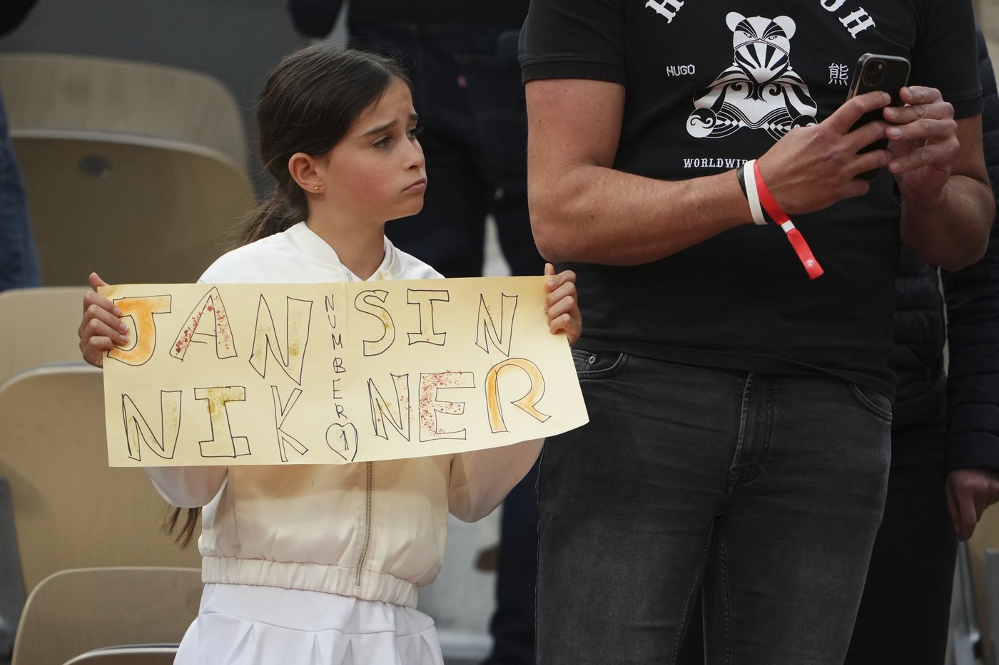 PHOTO COLLECTION: French Open Tennis Spectators | iNFOnews.ca