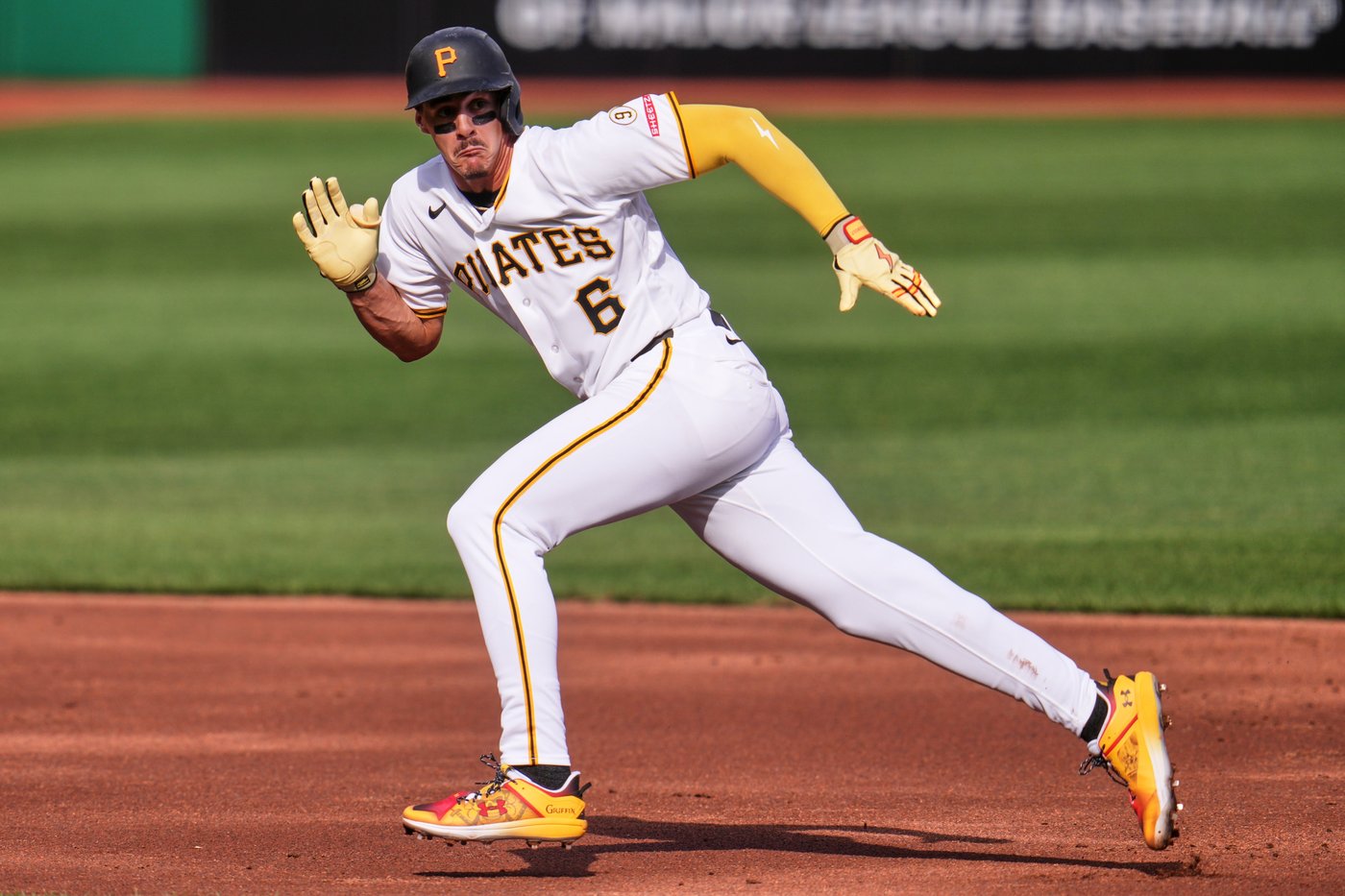 Teenager Konnor Griffin dazzles in debut as Pirates edge Orioles 5-4 for third straight win | iNFOnews.ca