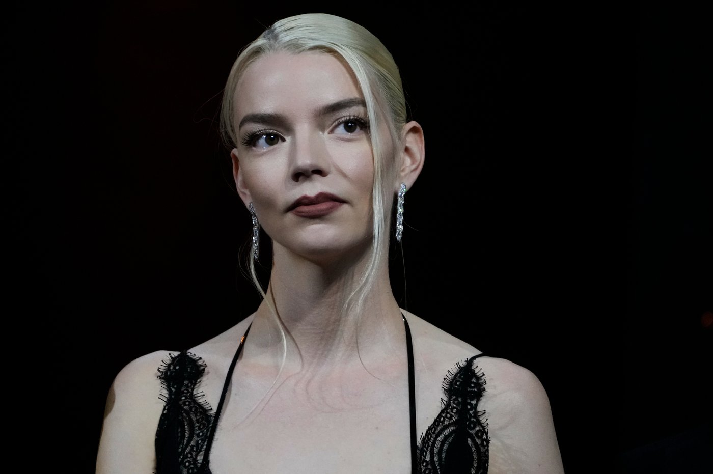 Burglar who tried to smash his way into Anya Taylor-Joy’s bedroom jailed for 3 years | iNFOnews.ca