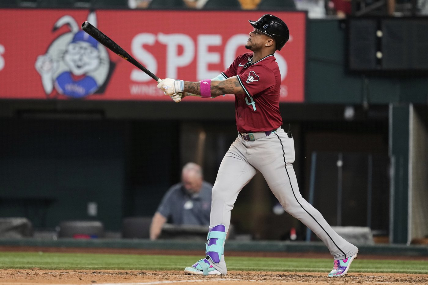Marte hits 9th inning go-ahead HRs in back-to-back Dbacks games, from each side of plate at Texas | iNFOnews.ca