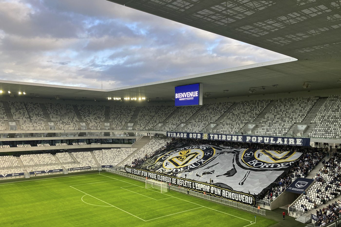 How one of France's top soccer clubs ended up fighting for its very survival in the lower leagues | iNFOnews.ca
