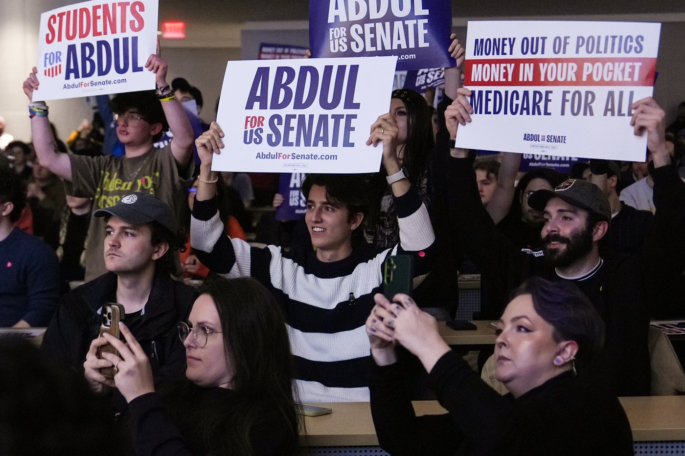 What one campaign rally in Michigan reveals about young voters ahead of the midterm elections | iNFOnews.ca