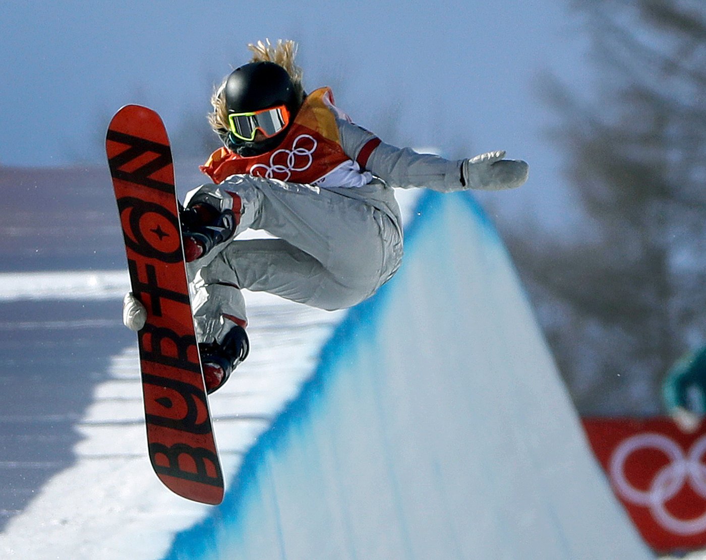Chloe Kim rediscovers love for Olympics. Will an injury derail quest for a 3rd straight gold medal? | iNFOnews.ca