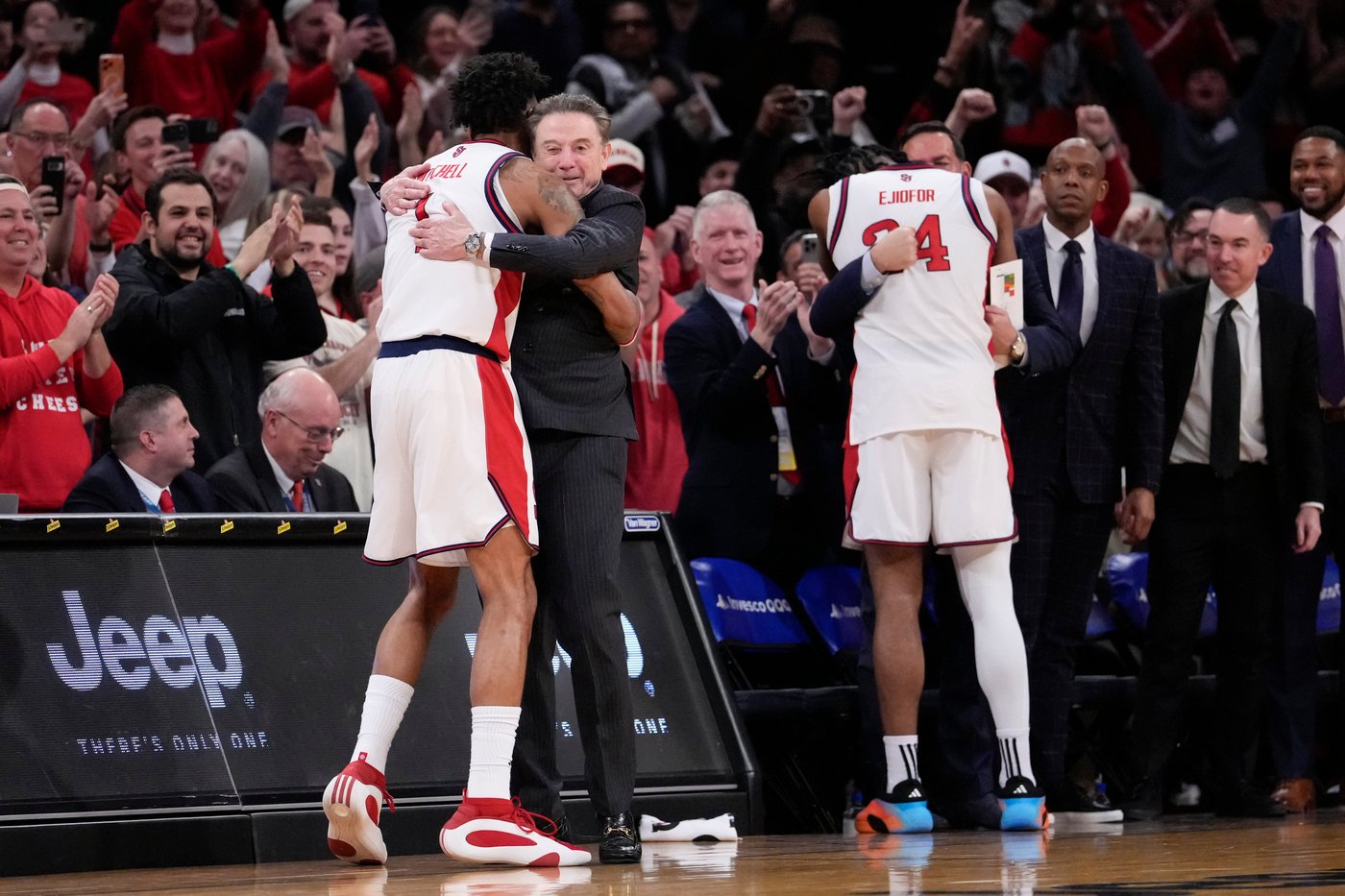 Top overall seed Duke gets a tough NCAA East Region draw with UConn, Hall of Fame coaches | iNFOnews.ca