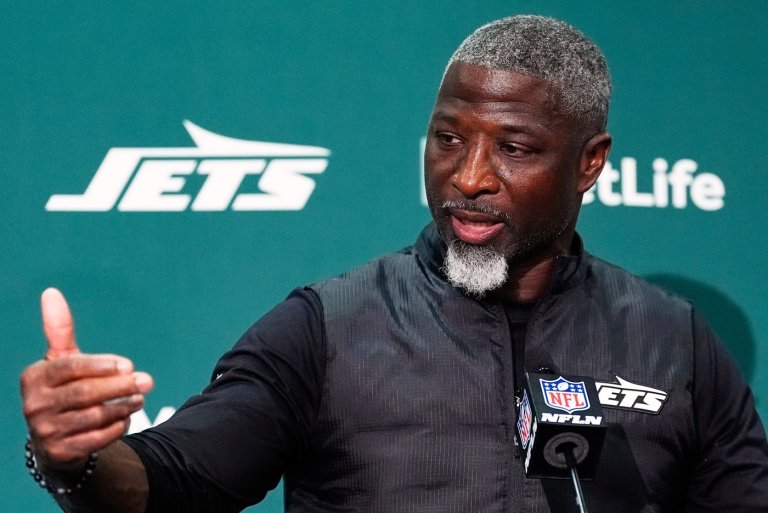 The 0-5 Jets are struggling to rebuild a foundation while frustrated fans have heard it all before | iNFOnews.ca