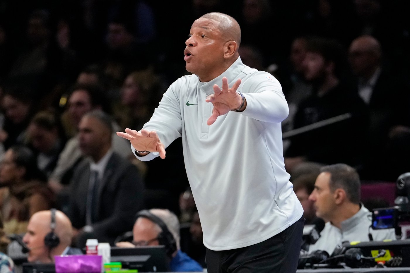 Doc Rivers steps down as Bucks' coach after 32-50 season that snapped 9-year playoff streak | iNFOnews.ca Doc Rivers steps down as Bucks' coach after 32-50 season that snapped 9-year playoff streak | iNFOnews.ca