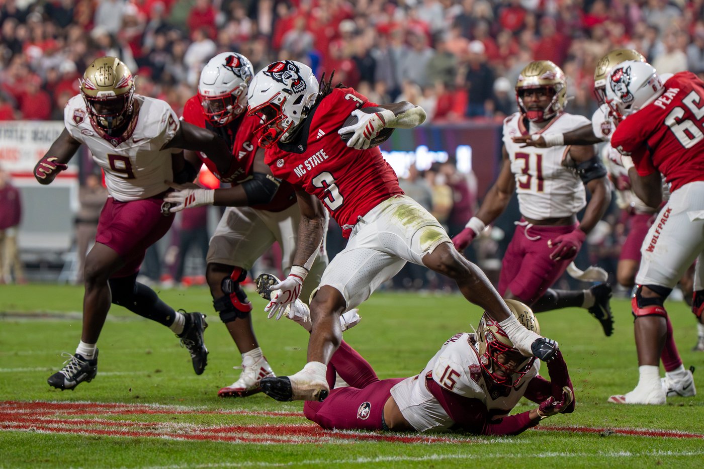 NC State tops Florida State 21-11 behind Joly's TD, 2 late special-teams turnovers by Seminoles | iNFOnews.ca