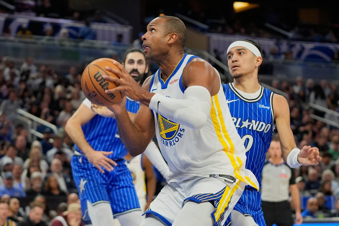 Magic turn back Warriors 121-113 | iNFOnews.ca
