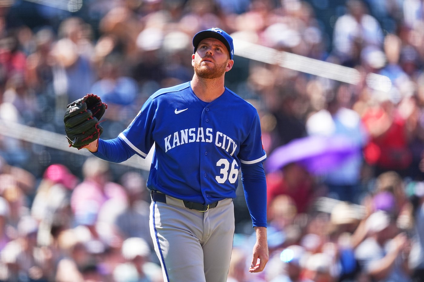 Freeland dazzles in 99-degree heat with a complete game as the Rockies sweep the Royals | iNFOnews.ca