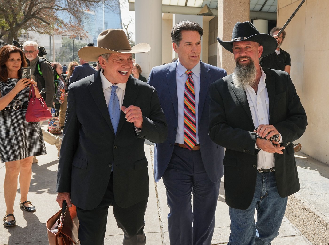 Judge declares 4 men wrongly accused of 1991 Austin yogurt shop murders innocent | iNFOnews.ca