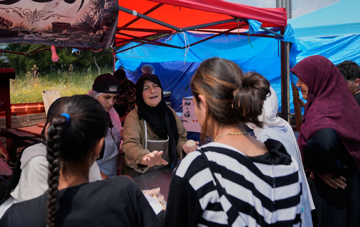 A displaced Lebanese grandmother feeds thousands of compatriots who fled war | iNFOnews.ca