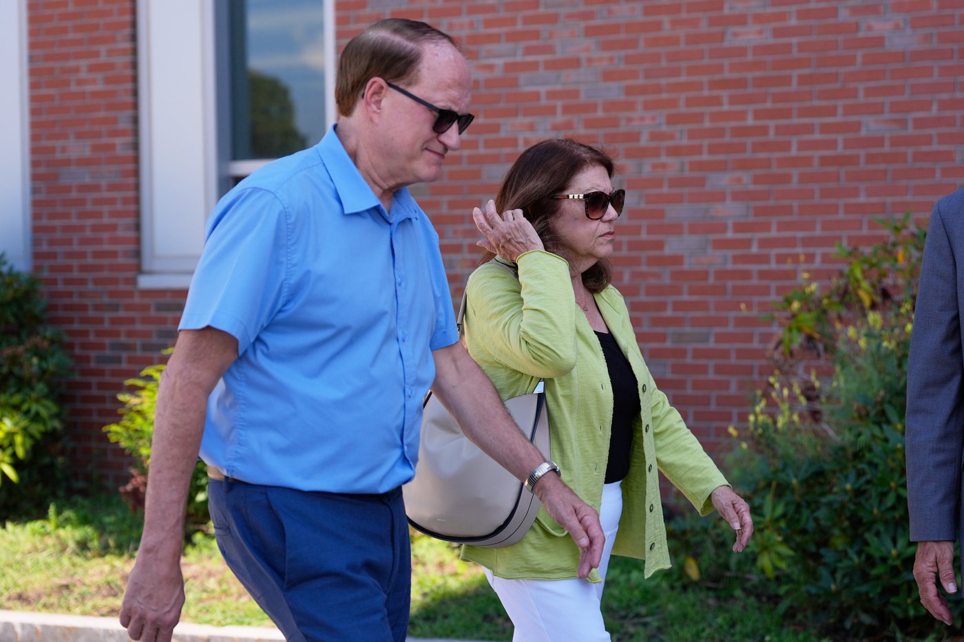 The Latest: Lindsay Clancy defense has filed emergency appeal seeking to avoid mistrial | iNFOnews.ca