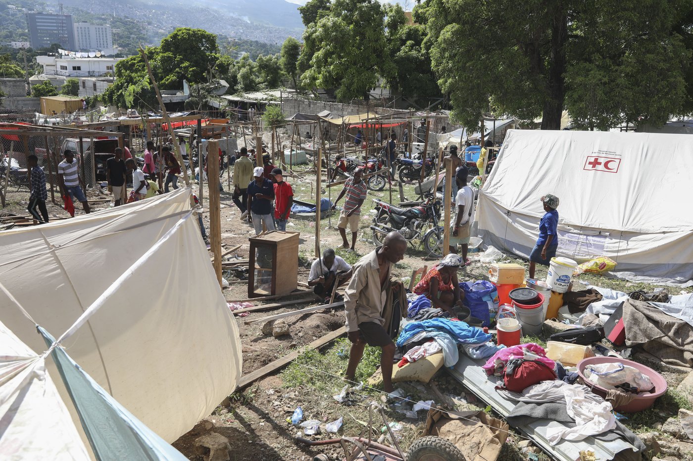 Haiti's residents stand with police in battle to repel latest gang attack | iNFOnews.ca