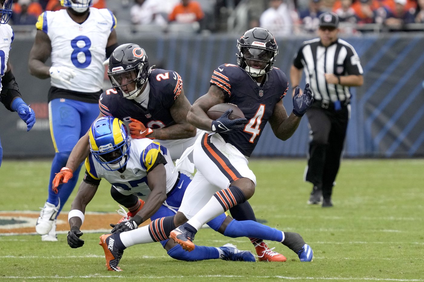 Bears' offense starting to show signs of life after running game takes off vs. Rams | iNFOnews.ca