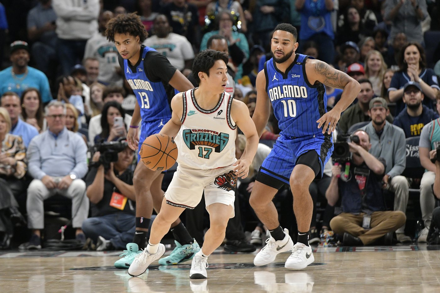 Yuki Kawamura sees action against Magic, but he's still seeking his first NBA points | iNFOnews.ca